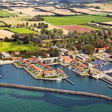 Дом отдыха Mon - Klintholm Harbour Борре