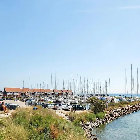 Mon - Klintholm Harbour Borre