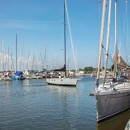 Mon - Klintholm Harbour Borre